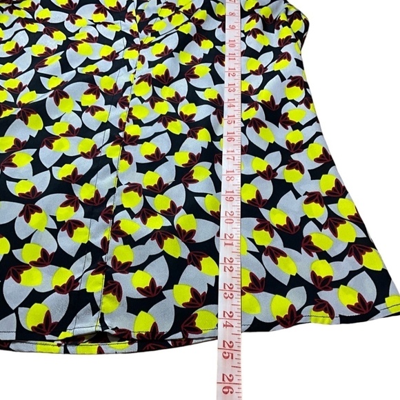 TRISTAN Easy Care Poly Sleeveless Split Vee Neck Career Blouse US Sz S - Picture 7 of 9